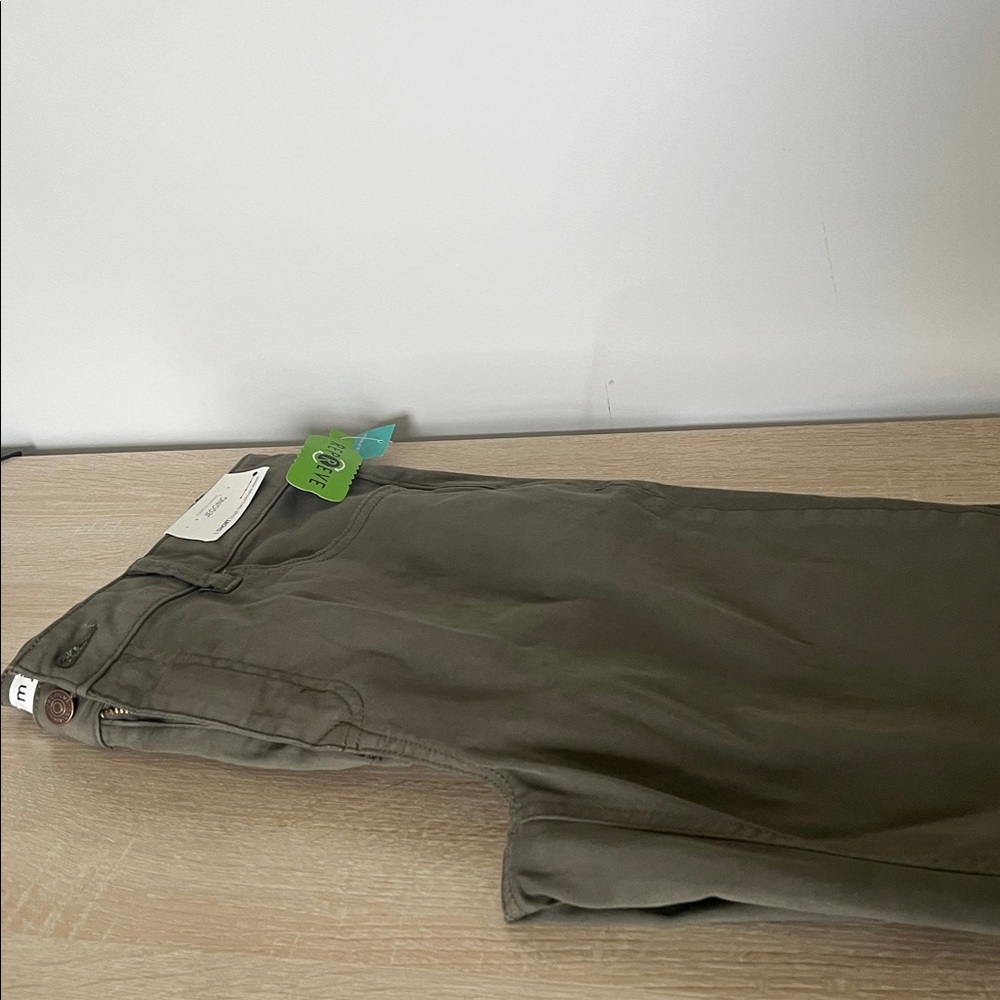 NWT mjeans by Maurices Olive Jeggings - Picture 5 of 9